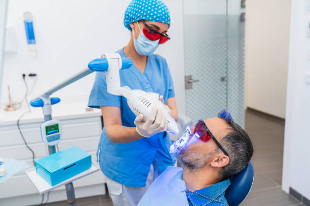 Best Weekend Emergency Dentist in Fort Mckinley, OH